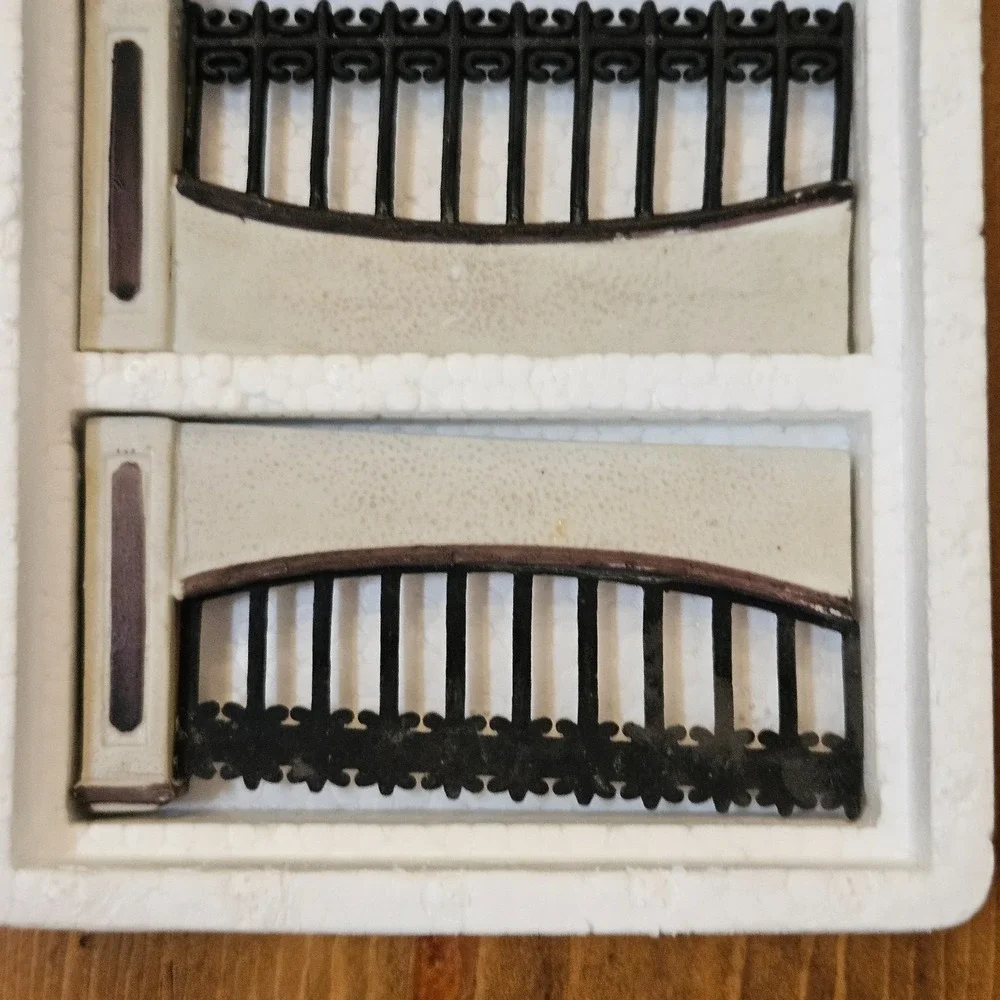 VTG Lemax Dickensvale Iron Gate & Wall Set of 5 Village Fence Accessory 1995 Box